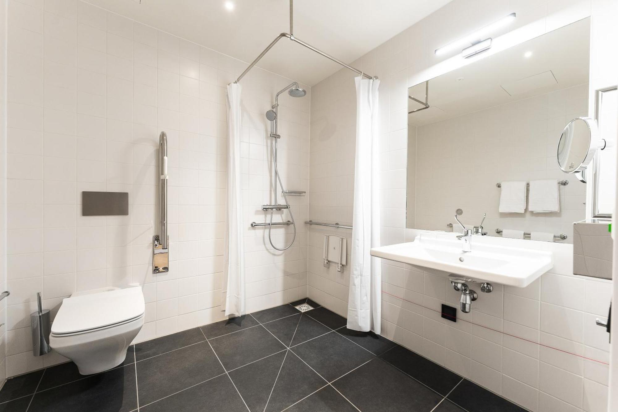 Intercityhotel Breda Kültér fotó